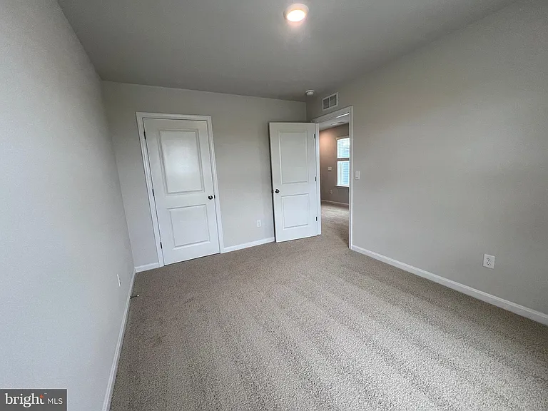 180 Hamstead Dr — Photo 20