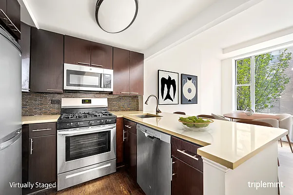 Sold by Triplemint | media 5