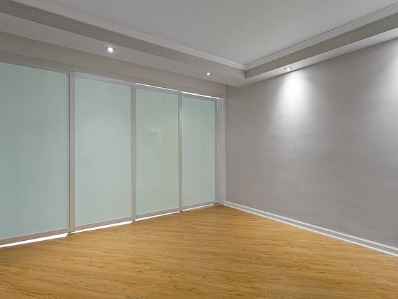 2nd image of 240 E 55th St APT 6F