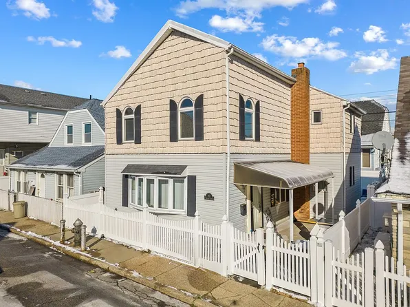 90 Celeste Ct, Brooklyn, NY 11229