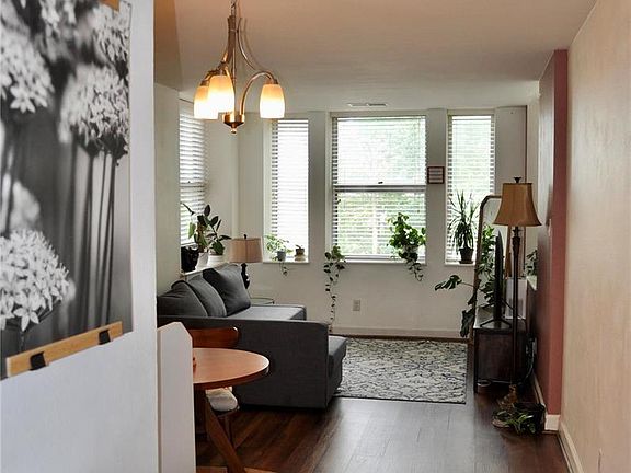 2nd image of 5696 Kingsbury Ave APT 203