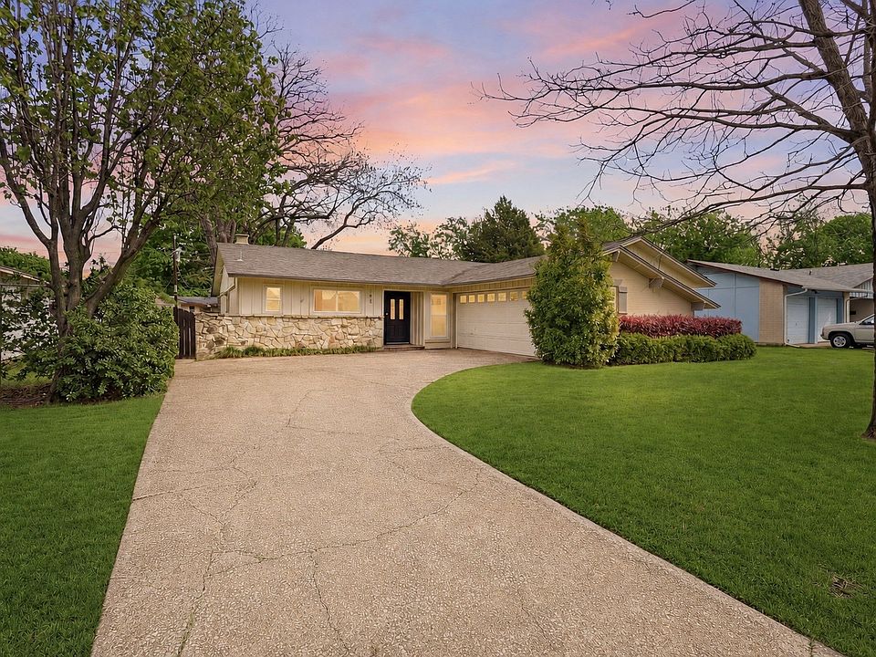 1st image of 732 Pinehurst Dr