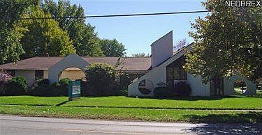 1st image of 833 E Broad St