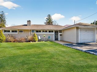 6 Wellington Rd, Greenvale, NY 11548