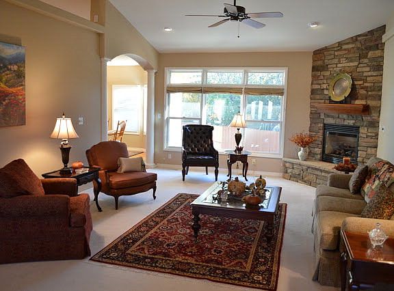 4th image of 1202 Desert Candle Ct