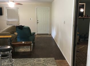 306 County Road 483, Lott, TX 76656