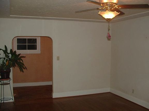 3rd image of 243 California Ave