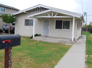 222 W Elizabeth Ave, Reedley, CA 93654