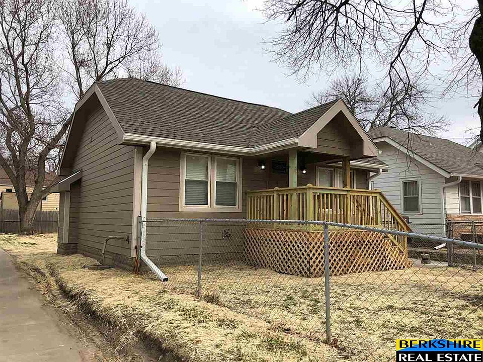 1st image of 2749 N 49th St