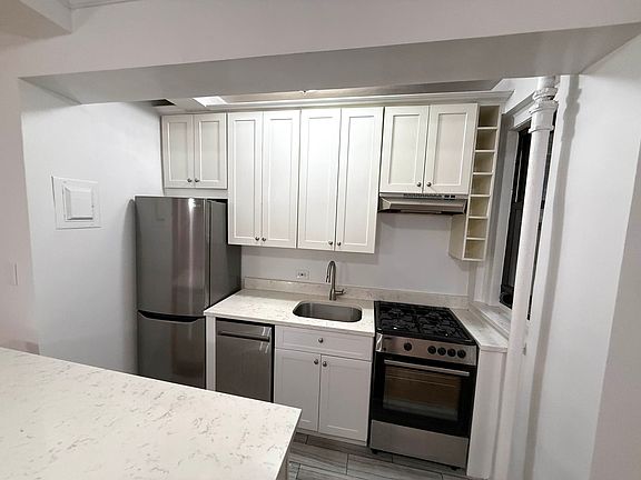 2nd image of 127 W 96th St APT 8