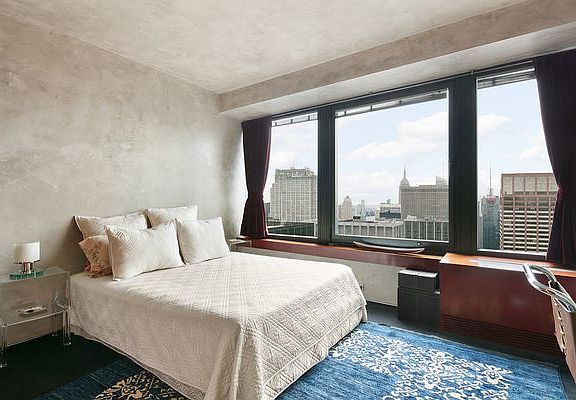 3rd image of 150 W 50th St #6401