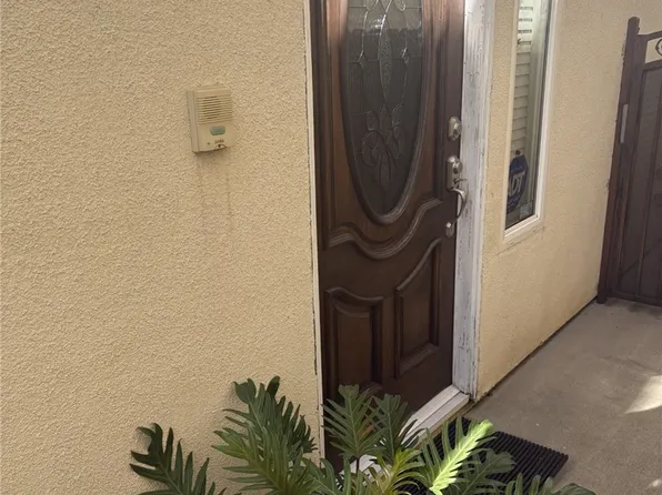 619 E Realty St, Carson, CA 90745