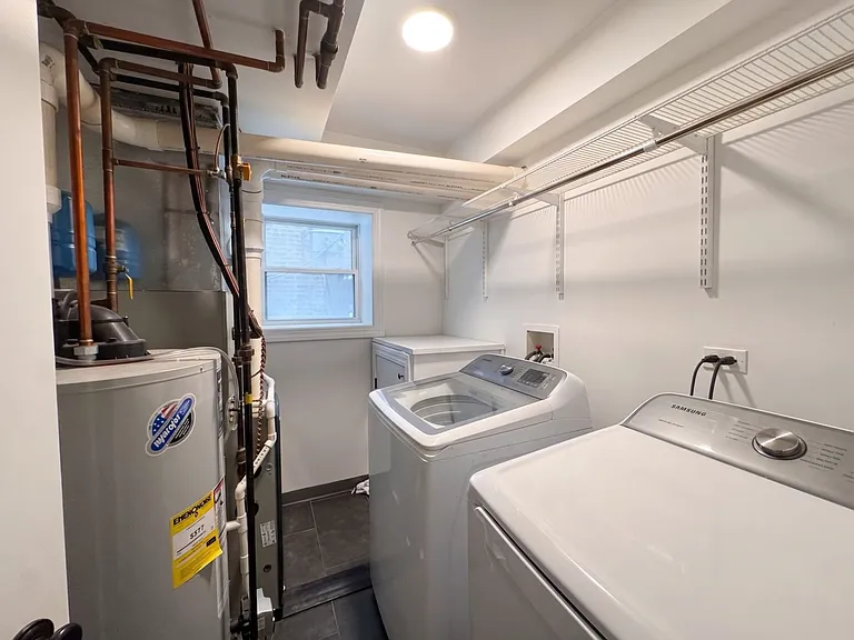 834 W Waveland Ave #G — Photo 12