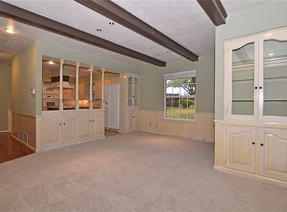 5th image of 801 Winifred Dr