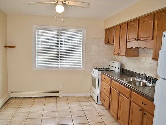 2nd image of 24123 W Hazelcrest Dr Ste 200