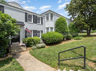 564 Wakefield Dr APT B, Charlotte, NC 28209