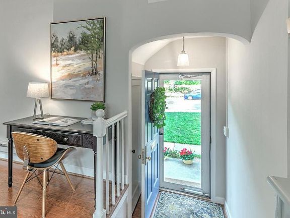 2nd image of 3326 Valley Dr #808-33