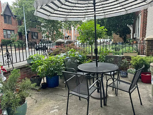 Rented by Steffan Olausson Partridge, LREB | media 52