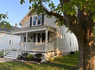 1105 Green St, Manitowoc, WI 54220