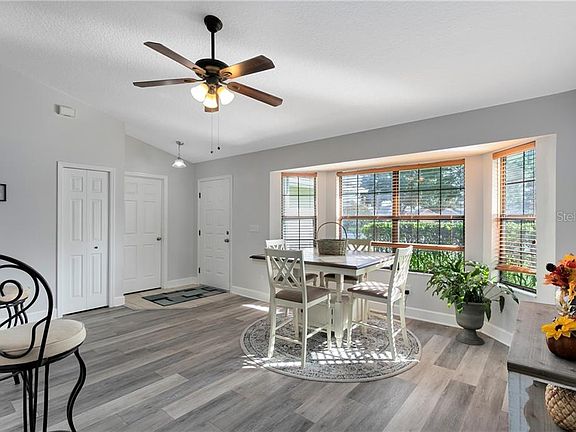 3rd image of 1409 Wood Lake Cir
