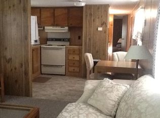 21 Hawk Dr, Sneads Ferry, NC 28460