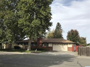 3012 W John Day Ave, Kennewick, WA 99336