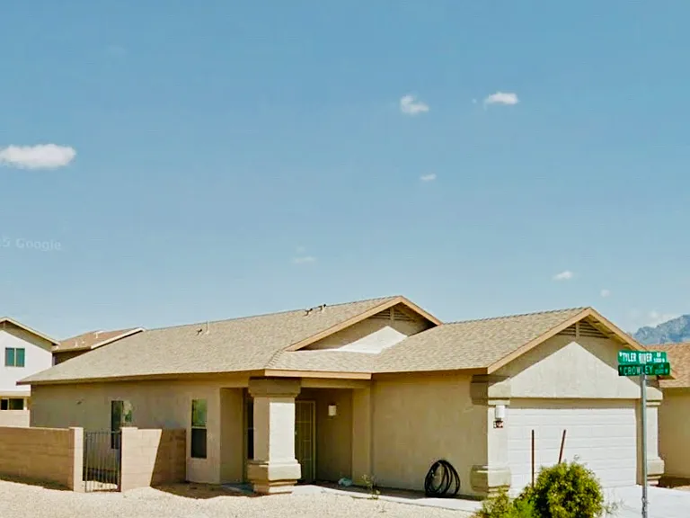 2484 W Tyler River Dr — Photo 2