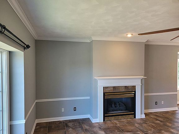 2nd image of 3872 Dynasty Ln