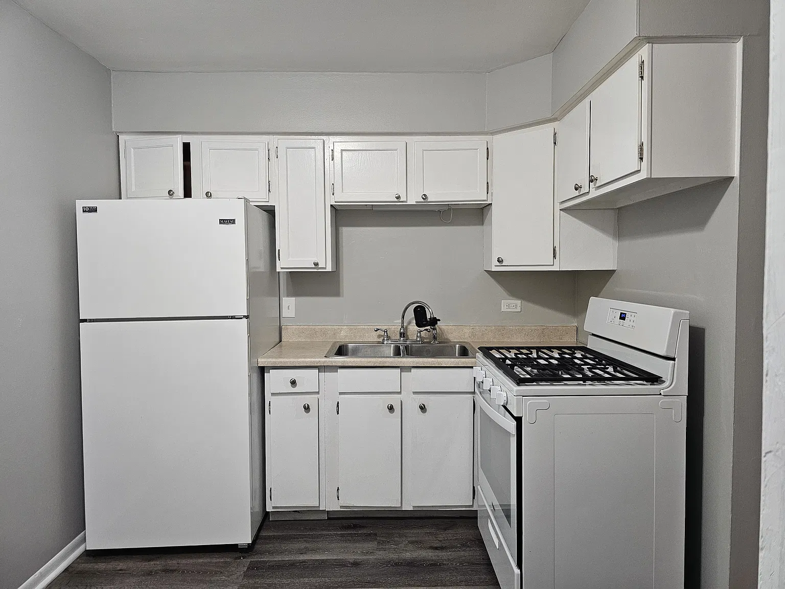 319 N Princeton Ave — Photo 3