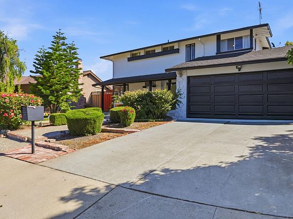 2nd image of 4530 Crocus Dr