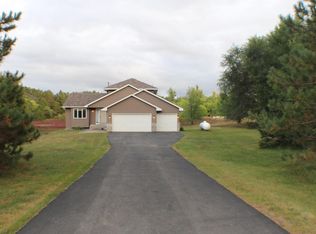 1998 Pine Oak Ln, Isanti, MN 55040