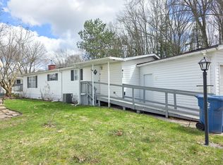 8260 Earls Ct, Kalamazoo, MI