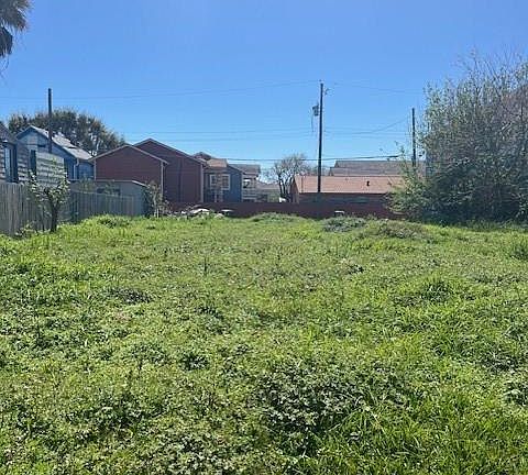3rd image of 3819 Avenue S