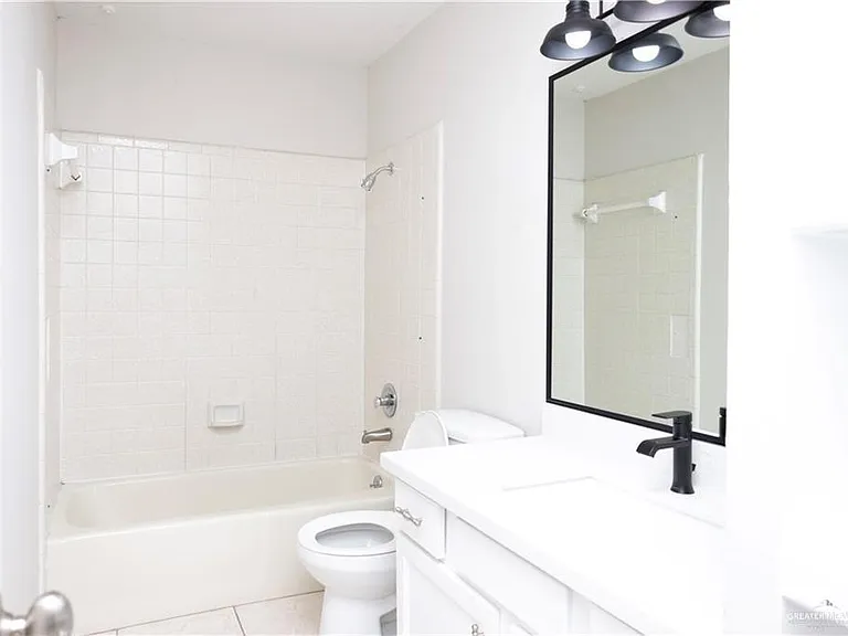 1801 Highland Park Ave — Photo 20