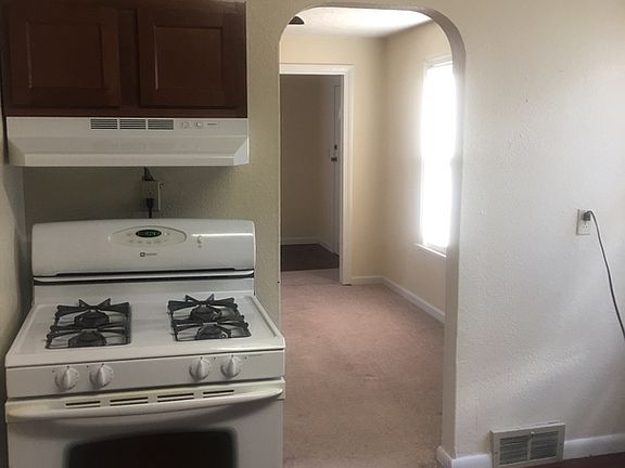 3rd image of 107 Stambaugh St