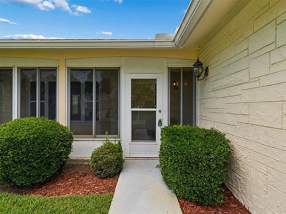 2nd image of 8105 Casuarina Dr