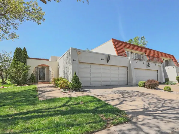 26 E Via Roma Dr, Wichita, KS 67230