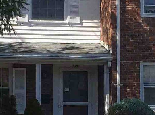 4th image of 120 Coventry Cir