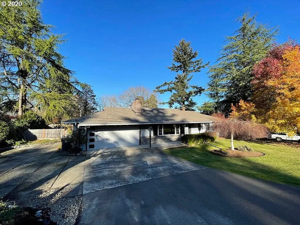 2743 Jolie Pointe Rd photo 1