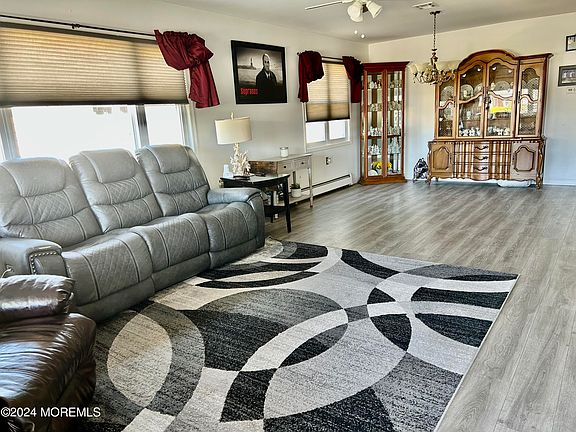4th image of 44 Virgin Islands Drive