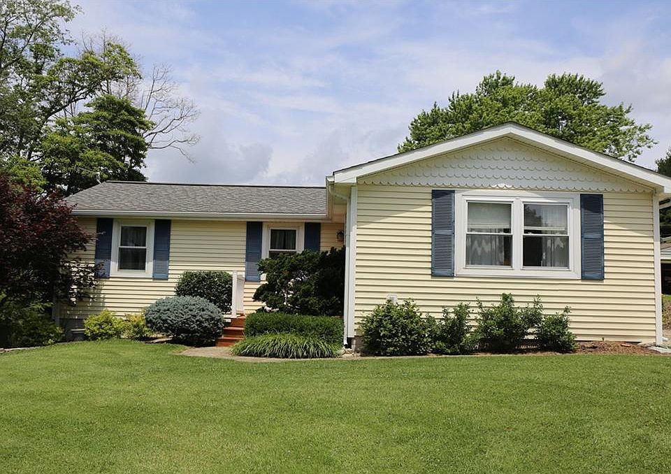 1st image of 665 W Santee Dr