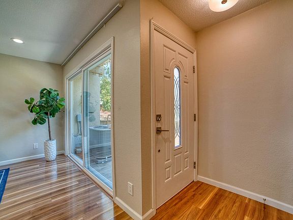4th image of 125 Connemara Way APT 169