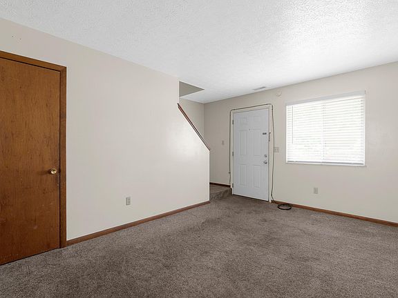 4th image of 92 W Norwich Ave #92
