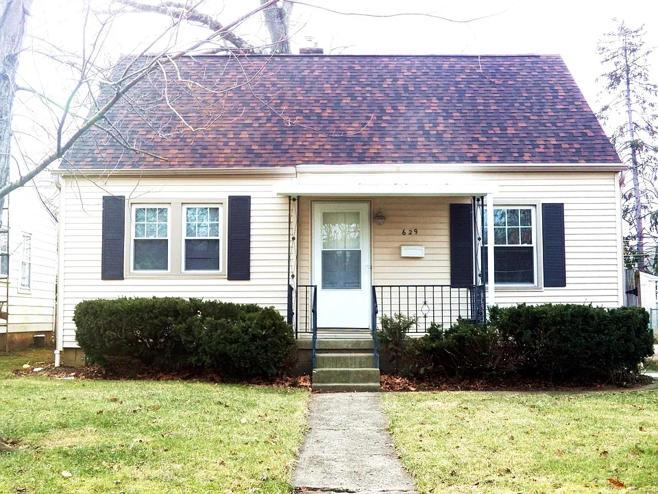 629 E Royal Forest Blvd