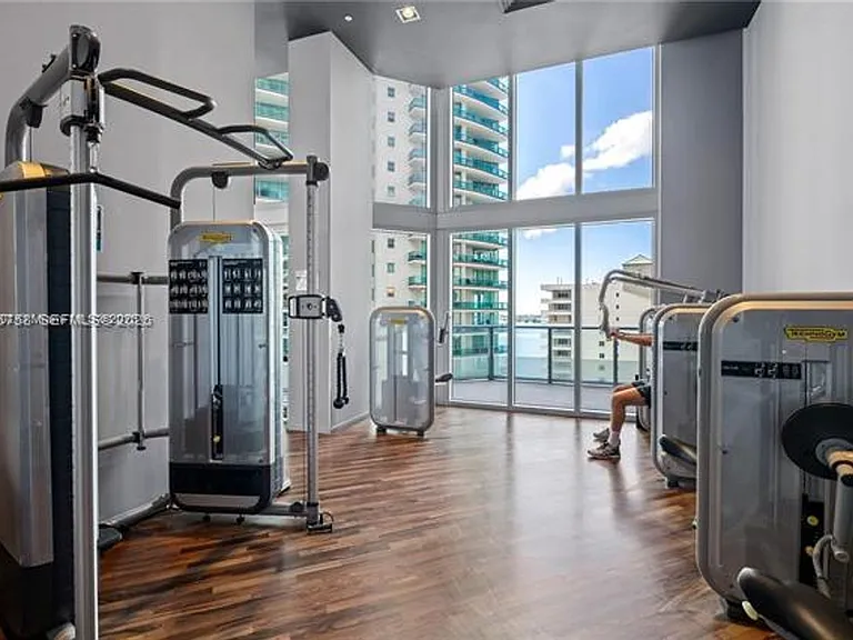 1300 Brickell Bay Dr #3206 — Photo 37