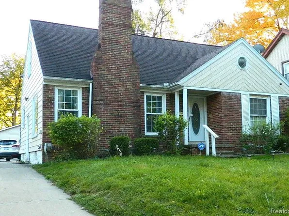 17 Illinois Ave, Pontiac, MI 48341