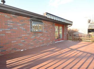 70 Windcrest Dr, Cecil, PA 15321