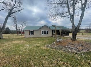 10326 Hopewell Rd, Silver Point, TN 38582