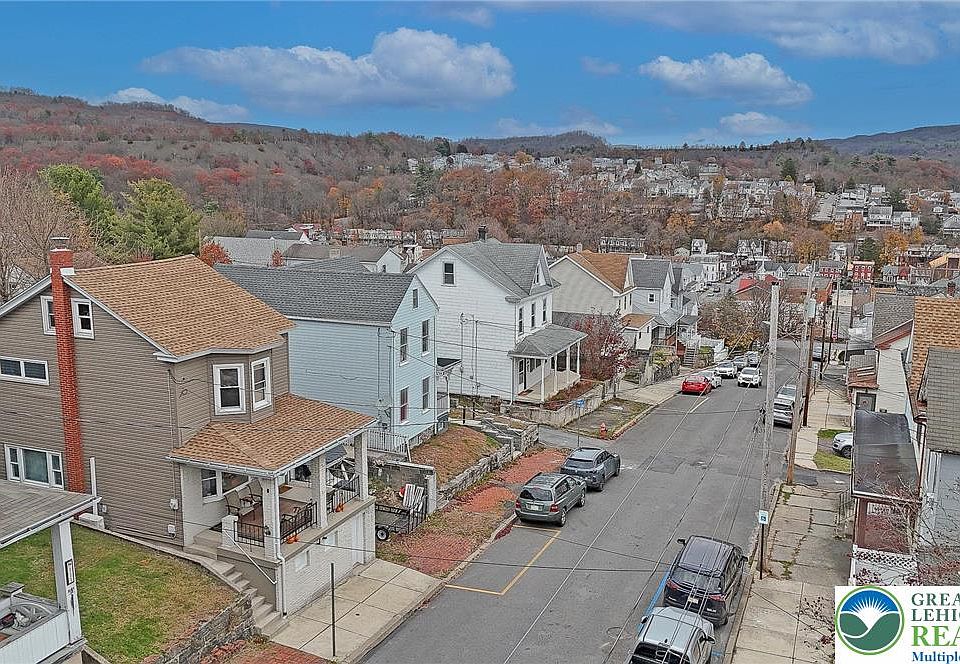1st image of 107 Clay St