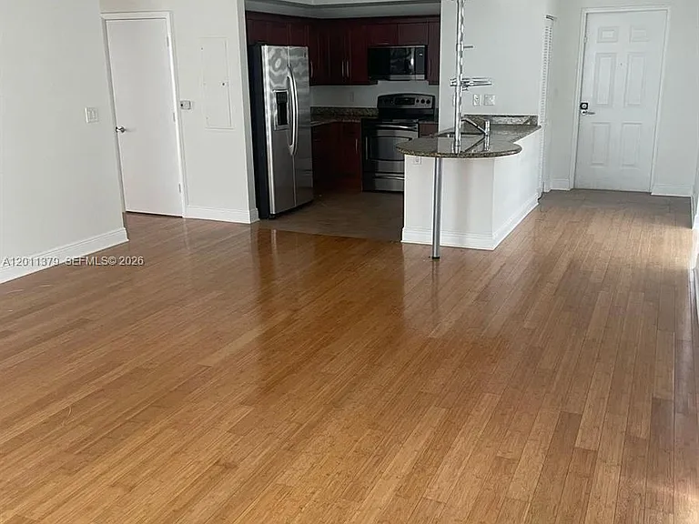 7270 SW 88th St #B301 — Photo 4